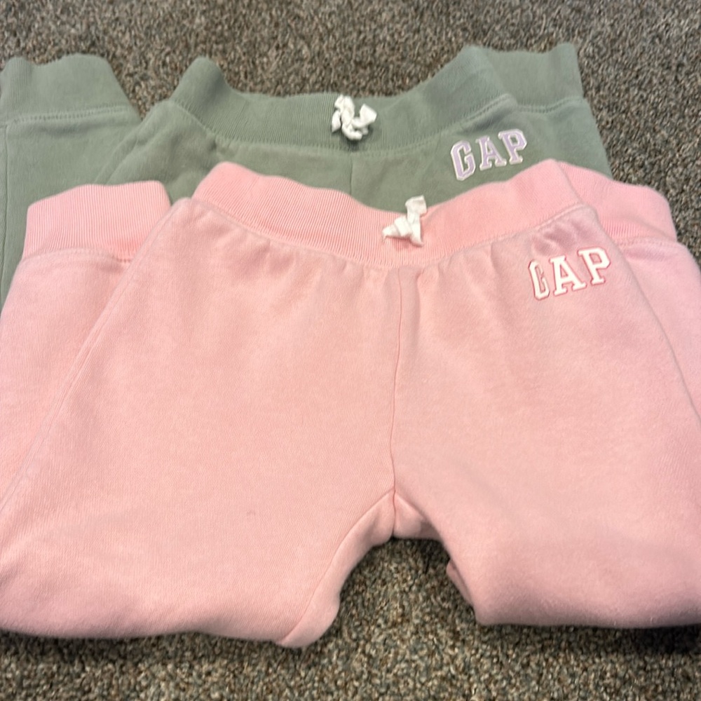 GAP Baby Sweatpants Bundle 4T Girls Pink Green